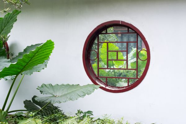 Circular Window Repair in Manassas